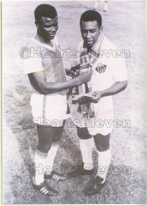 George "Ga Mantse" Alhassan was denied the opportunity to be the hero. He gifts Pele a kente scarf before the game.